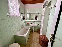 Prostorný rodinný dům se zahradou, Pardubice – Wintrova II - Fotka 3