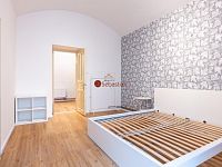 Pronájem zrekonstruovaného bytu 2+1, 59 m² – Praha, Na Zderaze - Fotka 5