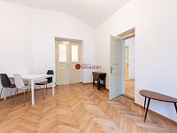 Pronájem zrekonstruovaného bytu 2+1, 59 m² – Praha, Na Zderaze - Fotka 8