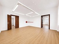 Pronájem kancelářských prostor, 182 m² – Wlachův dům, tř. Míru, Pardubice - Fotka 12
