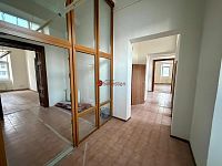 Pronájem rekonstruovaných kancelářských prostor, 182 m² – Wlachův dům, třída Míru, Pardubice - Fotka 11