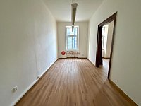 Pronájem rekonstruovaných kancelářských prostor, 182 m² – Wlachův dům, třída Míru, Pardubice - Fotka 12