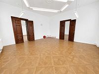 Pronájem rekonstruovaných kancelářských prostor, 182 m² – Wlachův dům, třída Míru, Pardubice - Fotka 14
