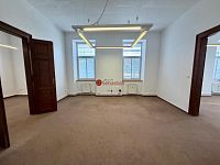 Pronájem rekonstruovaných kancelářských prostor, 182 m² – Wlachův dům, třída Míru, Pardubice - Fotka 3