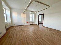 Pronájem rekonstruovaných kancelářských prostor, 182 m² – Wlachův dům, třída Míru, Pardubice - Fotka 7