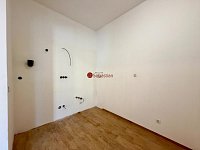 Pronájem rekonstruovaného bytu 3+kk, 71 m² – Wlachův dům, tř. Míru, Pardubice - Fotka 11