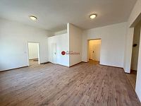 Pronájem rekonstruovaného bytu 3+kk, 71 m² – Wlachův dům, tř. Míru, Pardubice - Fotka 6