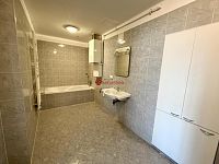 Pronájem rekonstruovaného bytu 3+kk, 71 m² – Wlachův dům, tř. Míru, Pardubice - Fotka 8