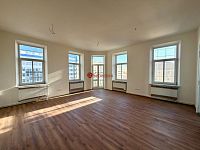Pronájem rekonstruovaného bytu 3+kk, 106 m² – Wlachův dům, tř. Míru, Pardubice - Fotka 4