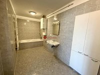 Pronájem rekonstruovaných kancelářských prostor, 71 m² – Wlachův dům, třída Míru, Pardubice - Fotka 8