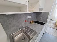 Pronájem bytu 1+1 v ulici A.Sochora v Teplicích (1201) - Fotka 5