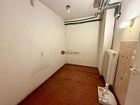 Pronájem nebytových prostor v ulici Hartigova, Praha - Žižkov - Fotka 2