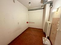 Pronájem nebytových prostor v ulici Hartigova, Praha - Žižkov - Fotka 2