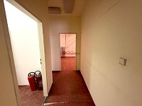 Pronájem nebytových prostor v ulici Hartigova, Praha - Žižkov - Fotka 3