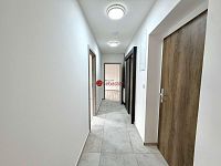 Pronájem nového bytu 3+kk na náměstí Míru v Litvínově - Fotka 3