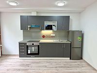 Pronájem nového bytu 1+kk, 60m2 na náměstí Míru v Litvínově - Fotka 4