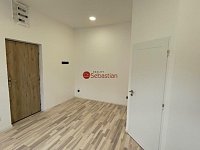 K pronájmu moderní, světlý byt 1+kk, 17 m², Hořice, ul. Sladkovského (3) - Fotka 2