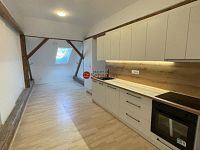 K pronájmu prostorný byt 4+kk, Hořice, ul. Sladkovského (7)