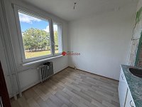 Prodej bytu 1+1 v ulici Javorová 3101, bl. 525,  Most - Fotka 2