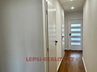 Krásný zrekonstruovaný byt 3+kk 80 m2 s lodžii v Horních Měcholupech - 07