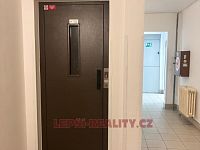 Krásný zrekonstruovaný byt 3+kk s lodžii v Horních Měcholupech - IMG_6049.jpeg