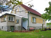 Prodej rodinného domu v Drahkově, se zastavěnou plochou a nádvořím  2 167 m2 - 9457b.jpg