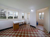 Prodej rodinného domu v Drahkově, se zastavěnou plochou a nádvořím  2 167 m2 - 9484.jpg