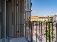 Nadstandartní byt 1+kk s balkonem - DSC02743-HDR.jpg