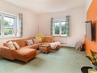 Prodej krásného a velkého  domu 4+1 se zahradou a garáží v Hradci Králové - Fotka 13