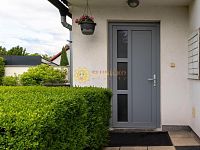 Prodej krásného a velkého  domu 4+1 se zahradou a garáží v Hradci Králové - Fotka 7