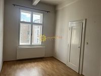 Pronájem bytu 3+kk v centru HK, garáž - Fotka 8