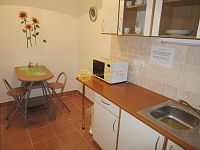 Pronájem kancelářských prostor, PARKOVACÍ MÍSTO, Slezské Předměstí - Fotka 3