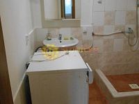 Pronájem cihlového bytu 1+KK / 42m2/  v Hradci Králové - Fotka 11