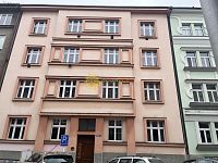 Pronájem bytu 2+1 po kompletní rekonstrukci, terasa, centrum města - Fotka 13