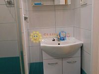 Pronájem pěkného bytu 1+ KK /37m2/ po rekonstrukci s prostornou lodžií - Fotka 9