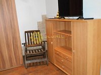 Pronájem pěkného zařízeného bytu 1+KK  v Hradci Králové - Fotka 7