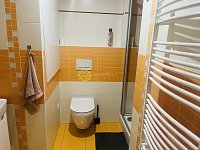 Pronájem zrekonstruovaného bytu 2+kk s lodžií - Fotka 5