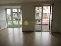 Pronájem bytu 2+kk s terasou, Svobodné Dvory, parkovací místo - Fotka 2