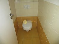 Pronájem bytu 2+kk s terasou, Svobodné Dvory, parkovací místo - Fotka 5