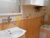 Pronájem pěkného velkého bytu 3+1 /78m2/ s balkónem v centru Hradce Králové - Fotka 8