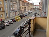 Pronájem pěkného bytu 2+1 s balkónem po kompletní rekonstrukci v centru Hradce Králové - Fotka 19