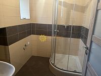 Pronájem bytu 1+1 s parkovacím místem, centrum HK - Fotka 2