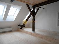 Pronájem pěkného bytu 1+1 /50m2/ s balkónem v centru Hradce Králové - Fotka 3