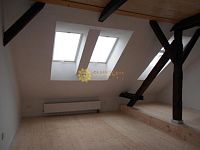 Pronájem pěkného bytu 1+1 /50m2/ s balkónem v centru Hradce Králové - Fotka 4