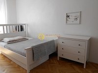 Pronájem pěkného cihlového bytu 2+1 /55m2/ s balkónem v centru Hradce Králové - Fotka 5