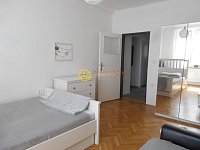 Pronájem pěkného cihlového bytu 2+1 /55m2/ s balkónem v centru Hradce Králové - Fotka 6