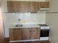 Pronájem prostorného bytu 2+1 v centru HK, balkon
