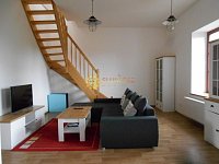 Pronájem krásného velkého bytu 4+KK /160m2/ v RD v Malšovicích v Hradci Králové - Fotka 5