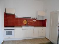 Pronájem pěkného, prostorného bytu 2+1 /75m2/ v centru Hradce Králové