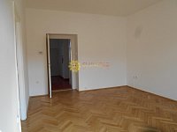 Pronájem pěkného, prostorného bytu 2+1 /75m2/ v centru Hradce Králové - Fotka 7